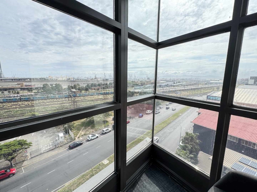 To Let Commercial Property for Rent in Woodstock Western Cape